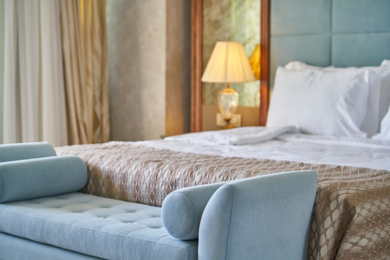 Foto eines Hotelzimmers by Engin Akyurt (Pixabay)