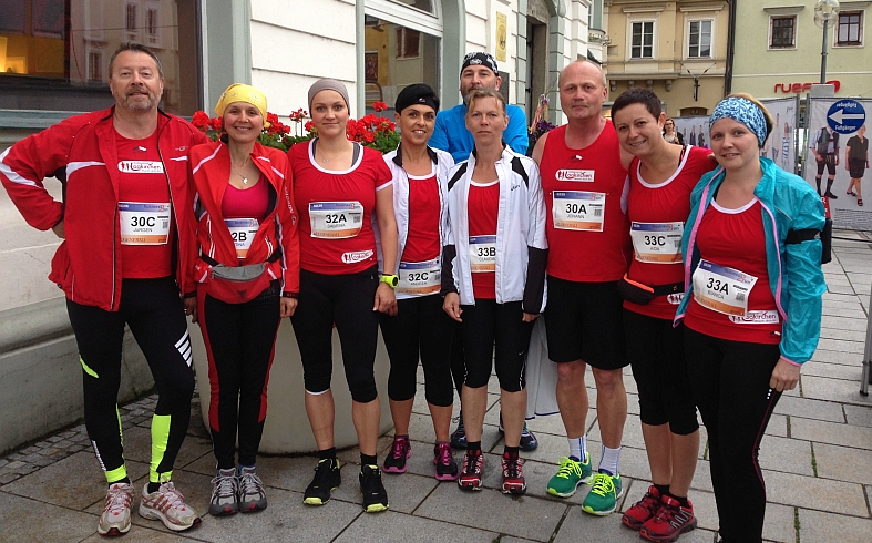 Die Läuferinnen und Läufer der Stadtgemeinde Laakirchen beim Businessrun 2016 in Gmunden